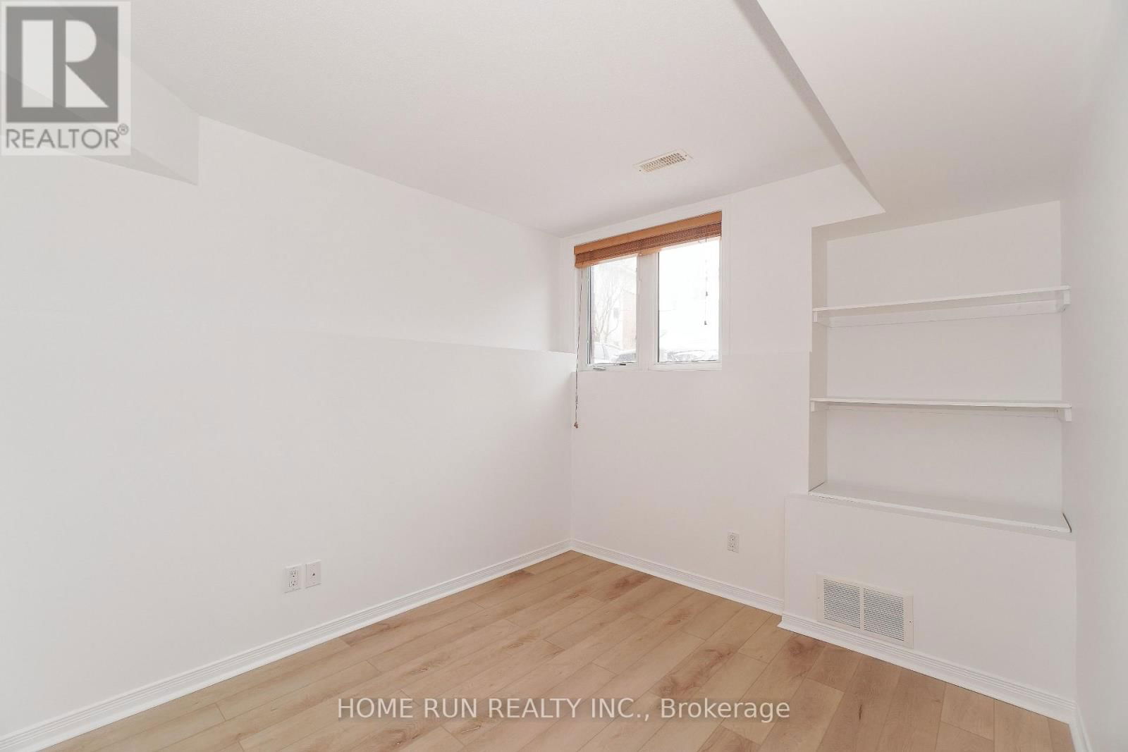 96 STRATHAVEN PRIVATE Image 18