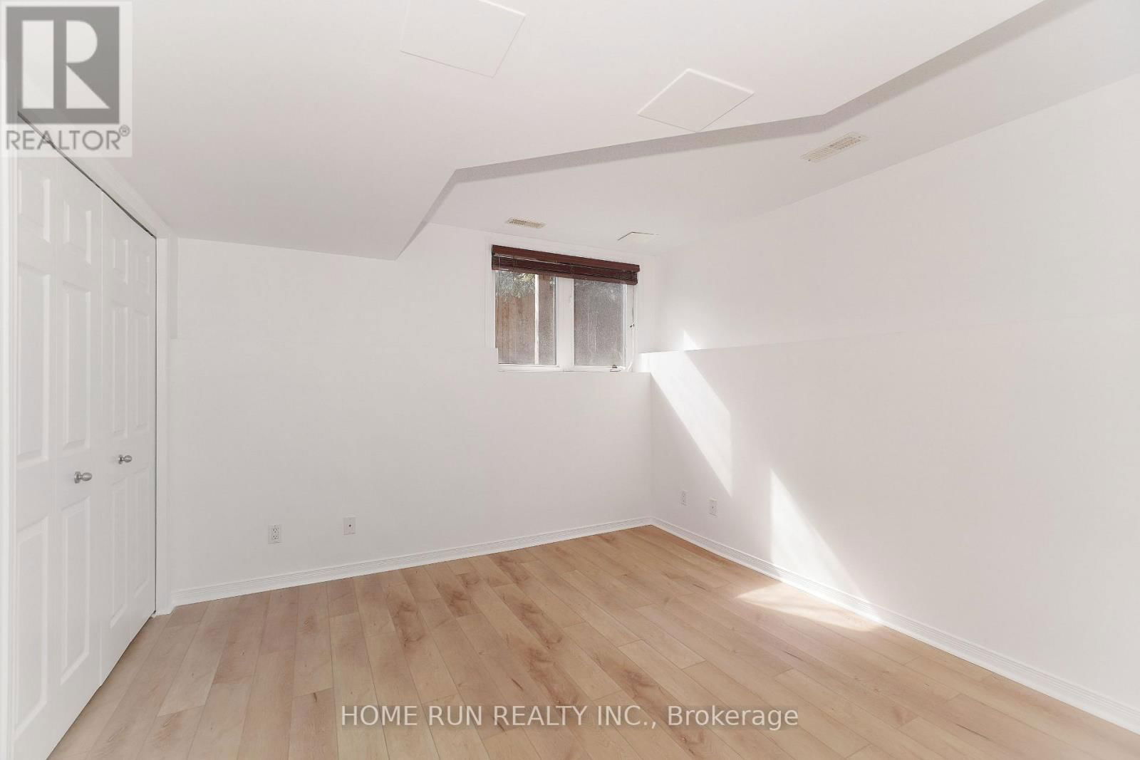96 STRATHAVEN PRIVATE Image 22