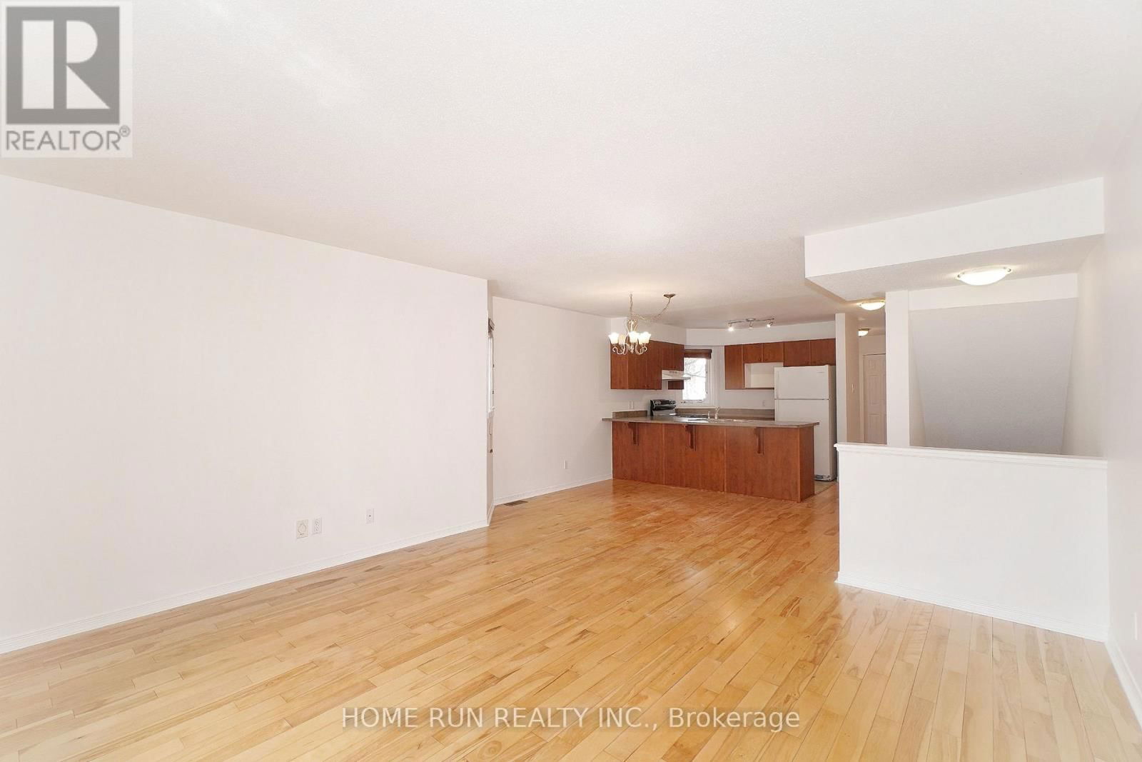 96 STRATHAVEN PRIVATE Image 9