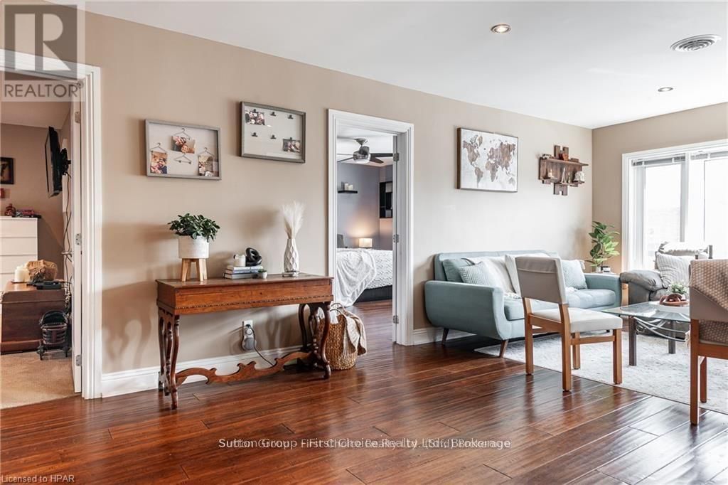 152 ST PATRICK STREET Image 17