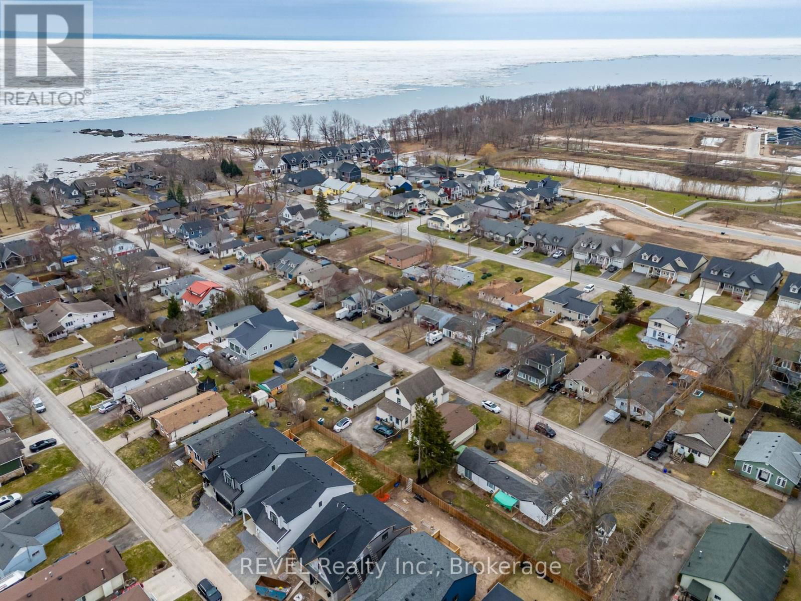 66 LILLIAN PLACE Image 25