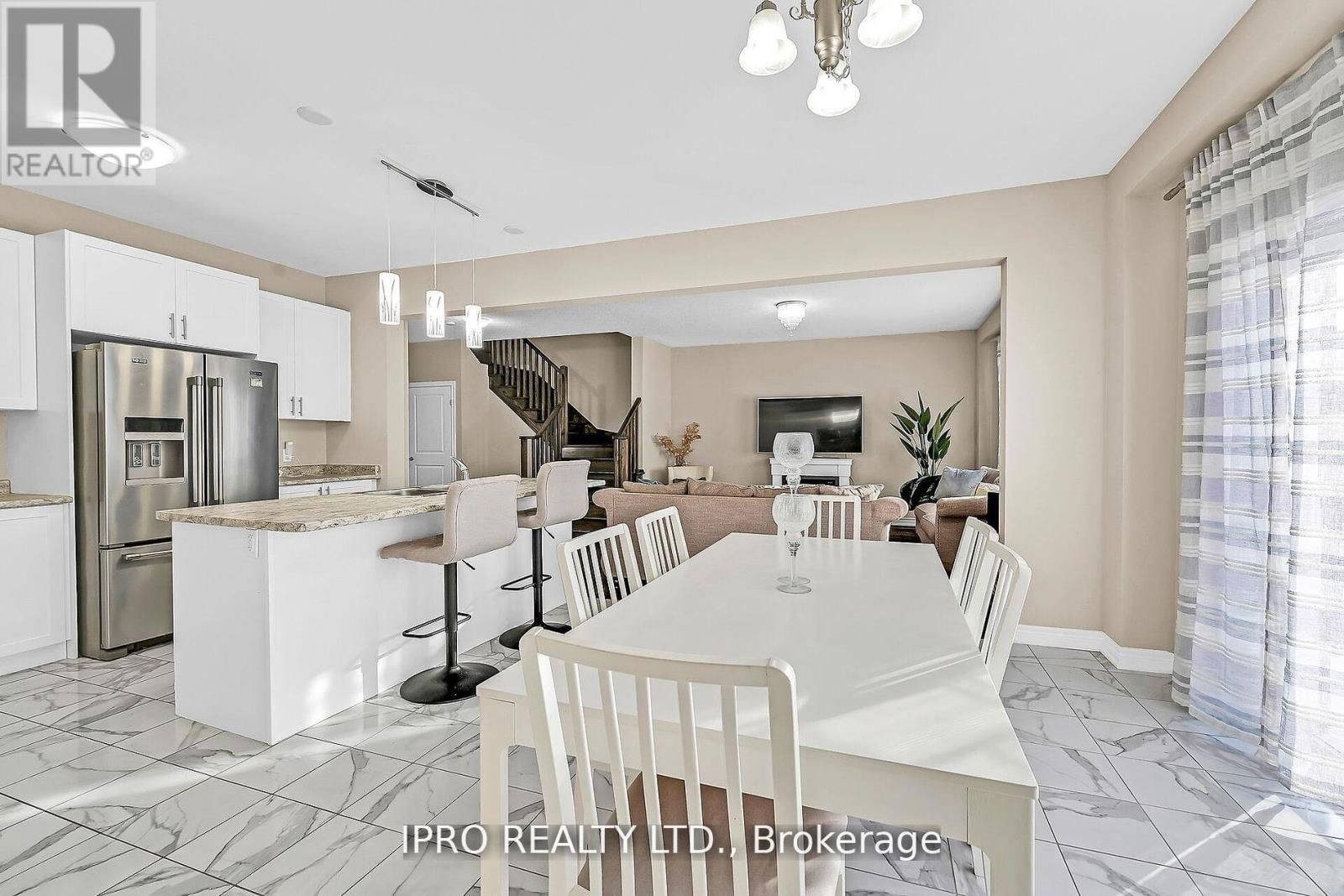 286 DALGLEISH TRAIL Image 13