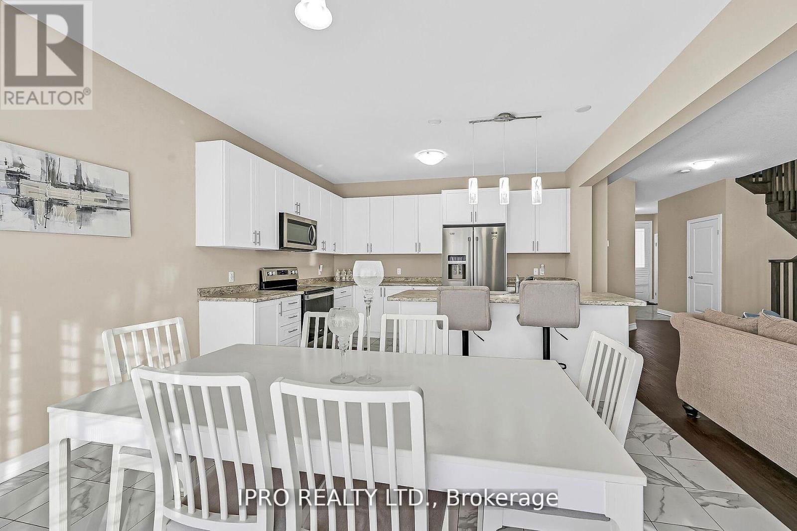 286 DALGLEISH TRAIL Image 14
