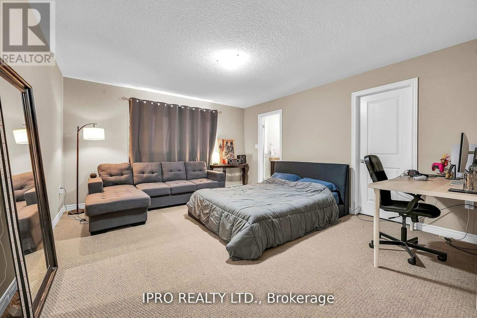 286 DALGLEISH TRAIL Image 30