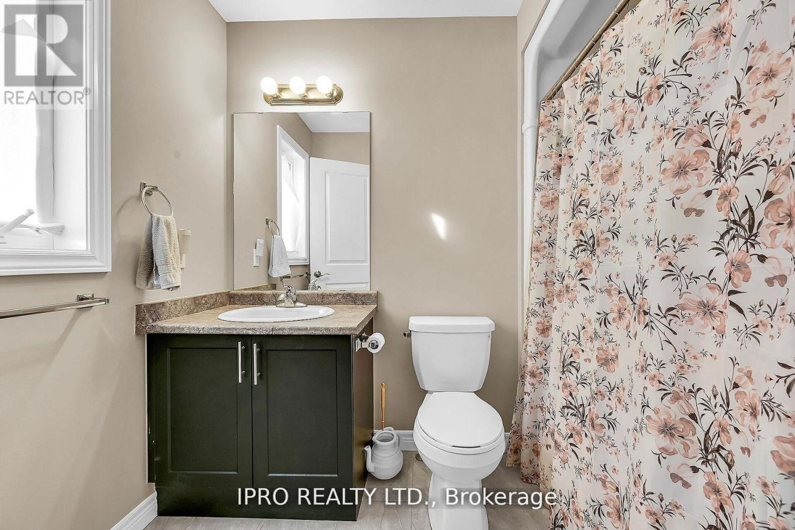 286 DALGLEISH TRAIL Image 32