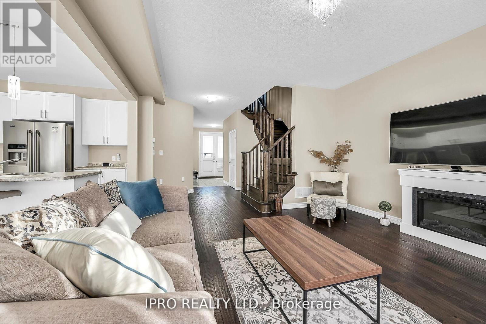286 DALGLEISH TRAIL Image 8