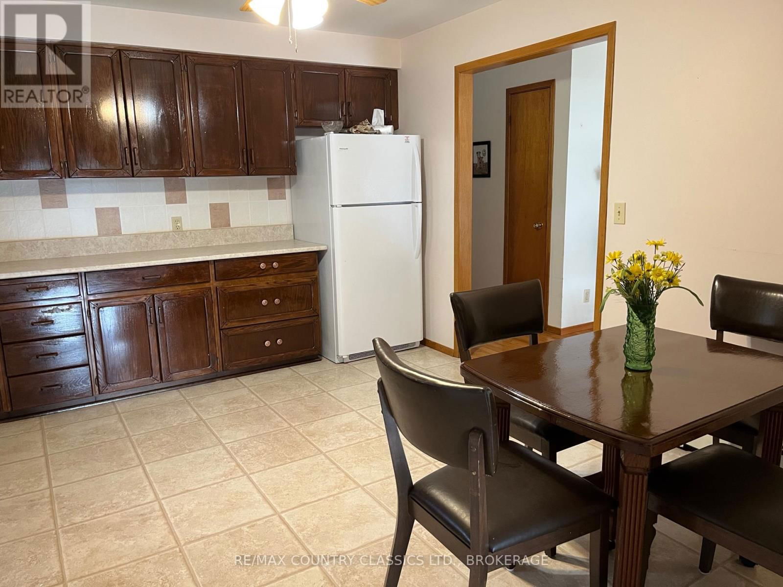 35 CLEMENT STREET Image 11