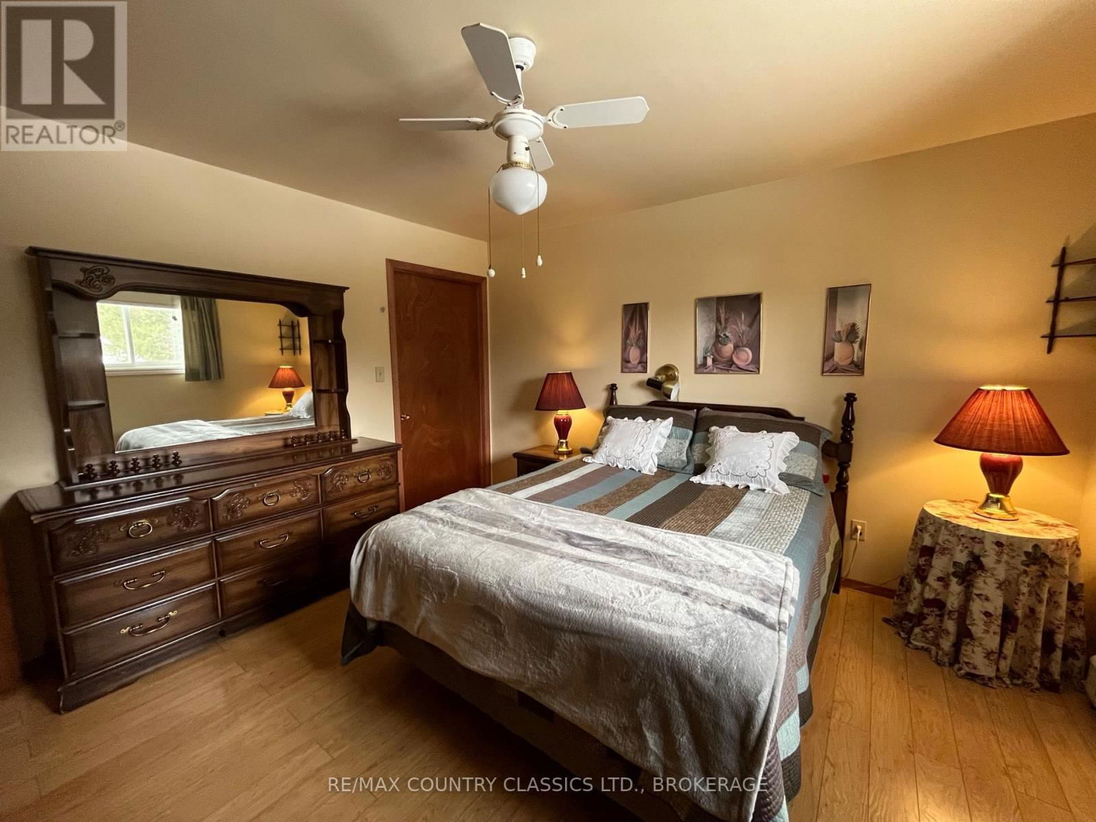 35 CLEMENT STREET Image 17