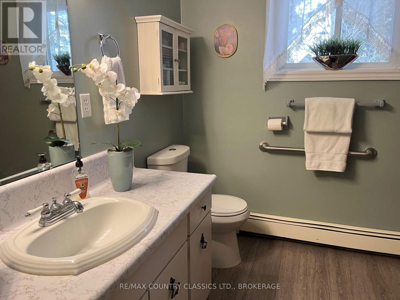 35 CLEMENT STREET Image 23