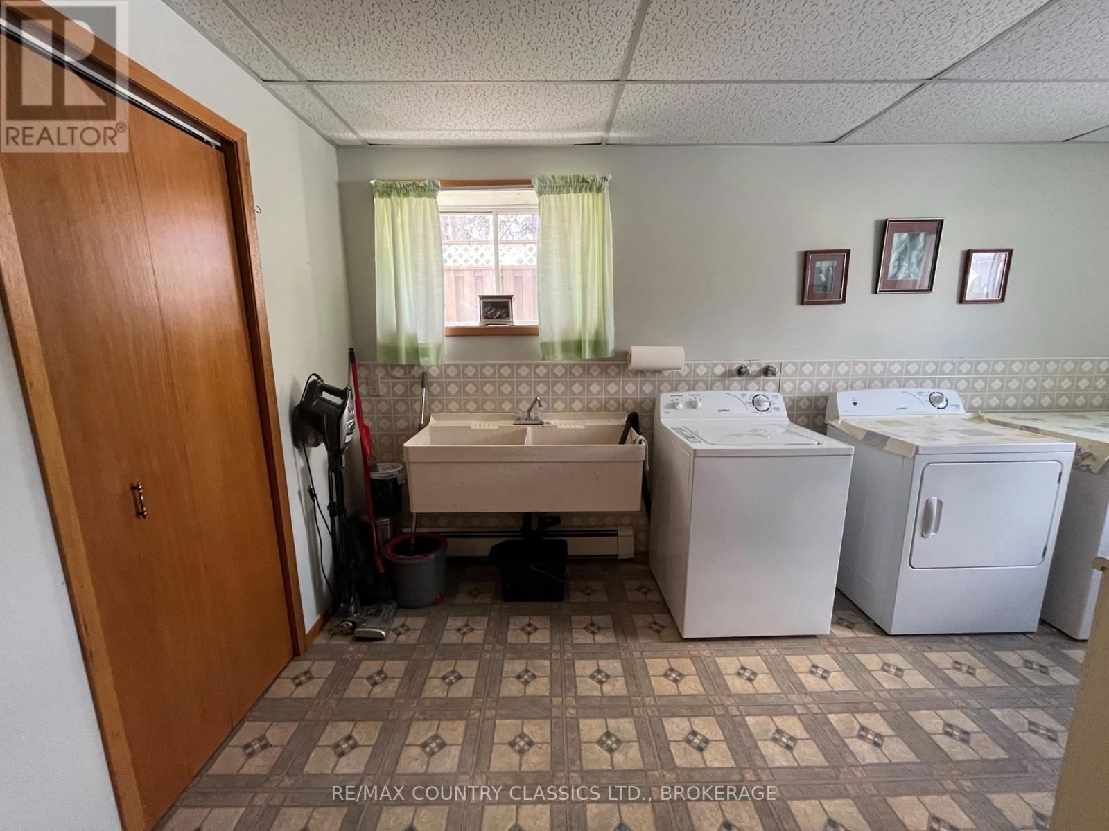 35 CLEMENT STREET Image 35