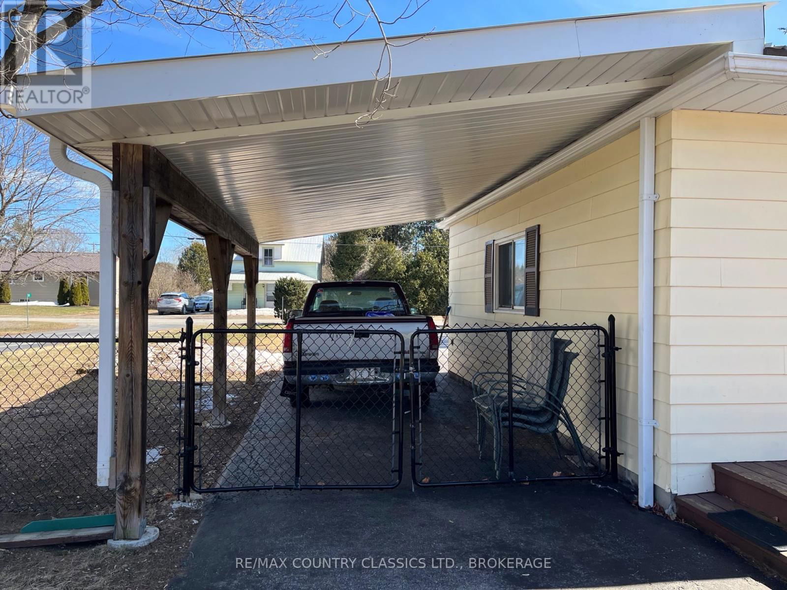 35 CLEMENT STREET Image 46