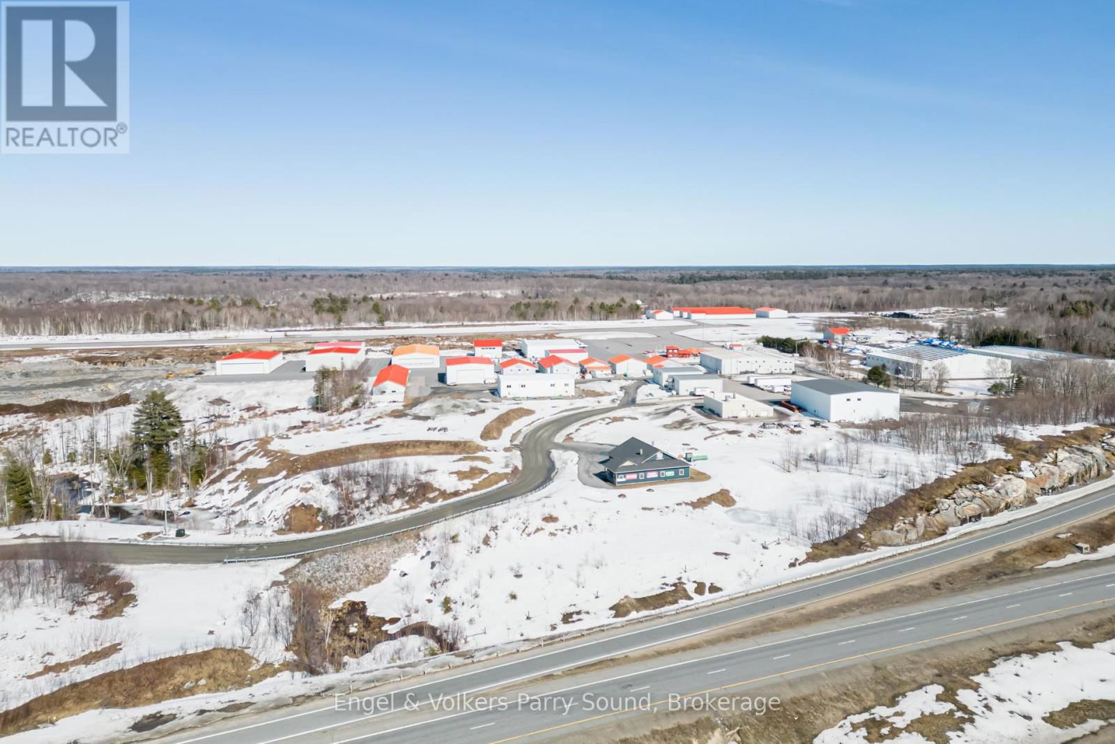 14 HANGAR ROAD Image 4