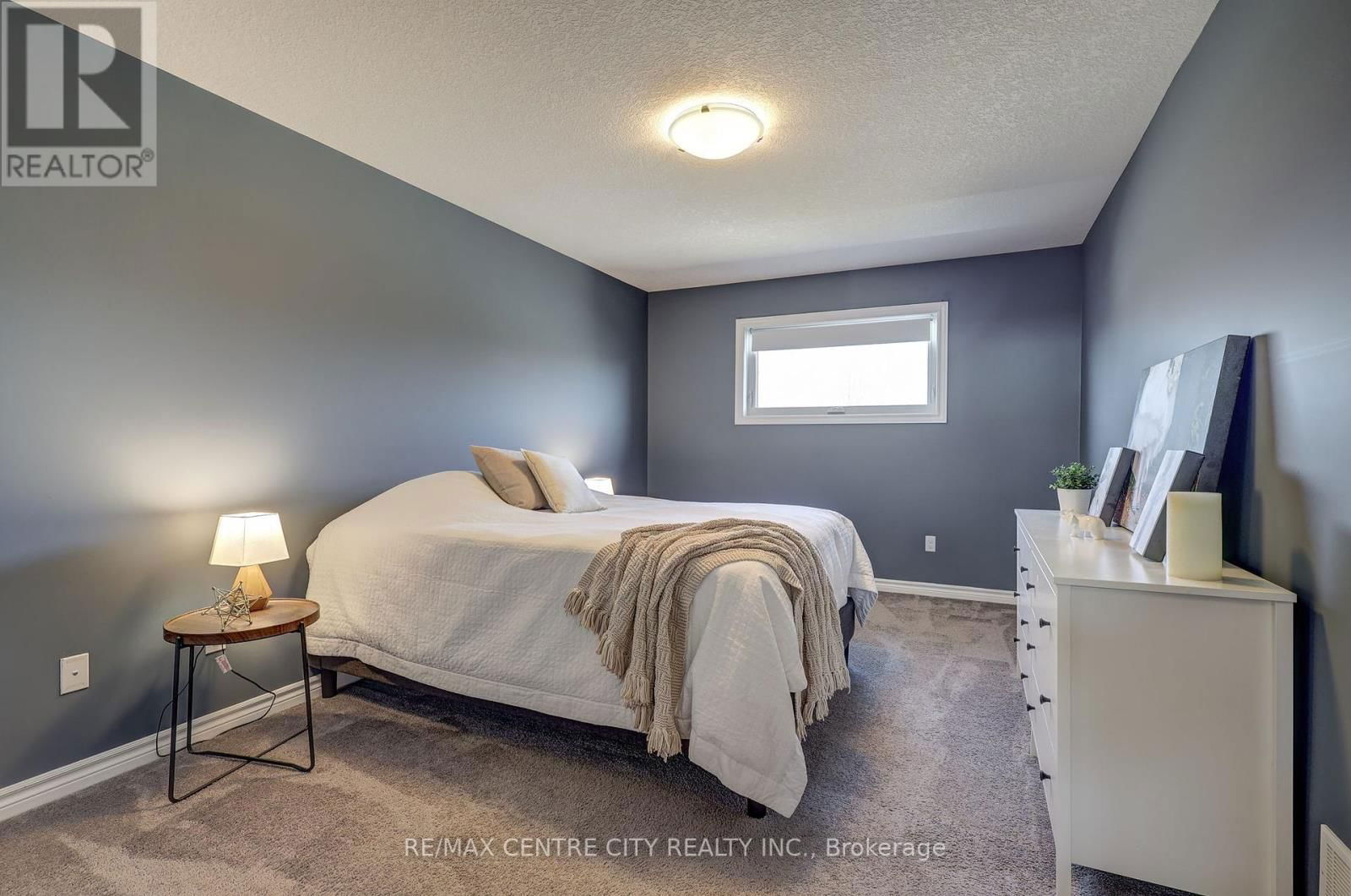 35 BLAIRMONT TERRACE Image 23