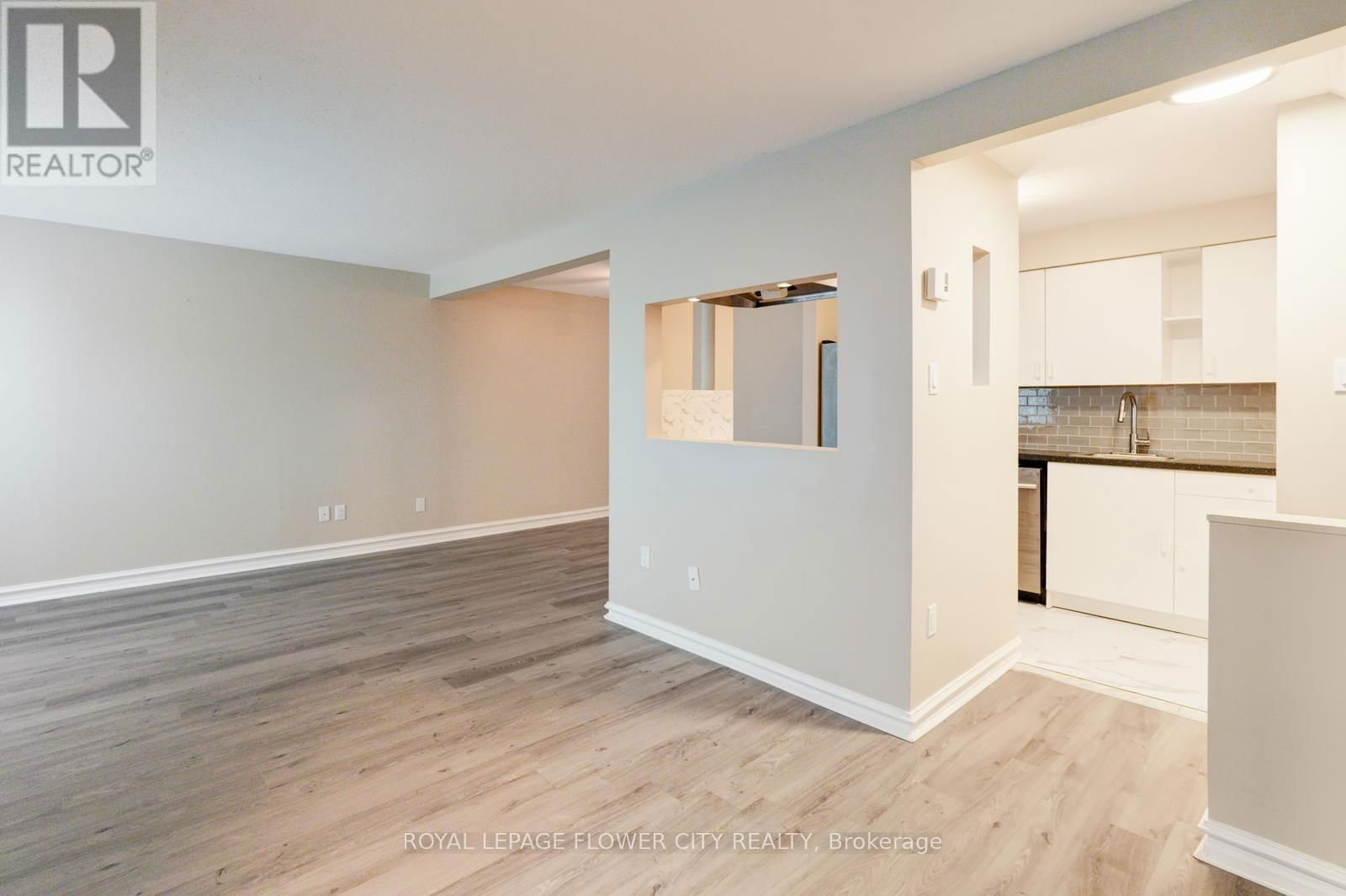 36A - 782 ST ANDRE DRIVE Image 2