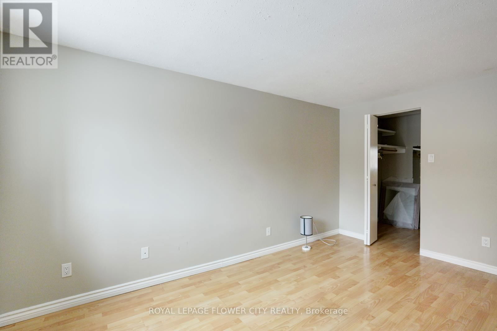 36A - 782 ST ANDRE DRIVE Image 22