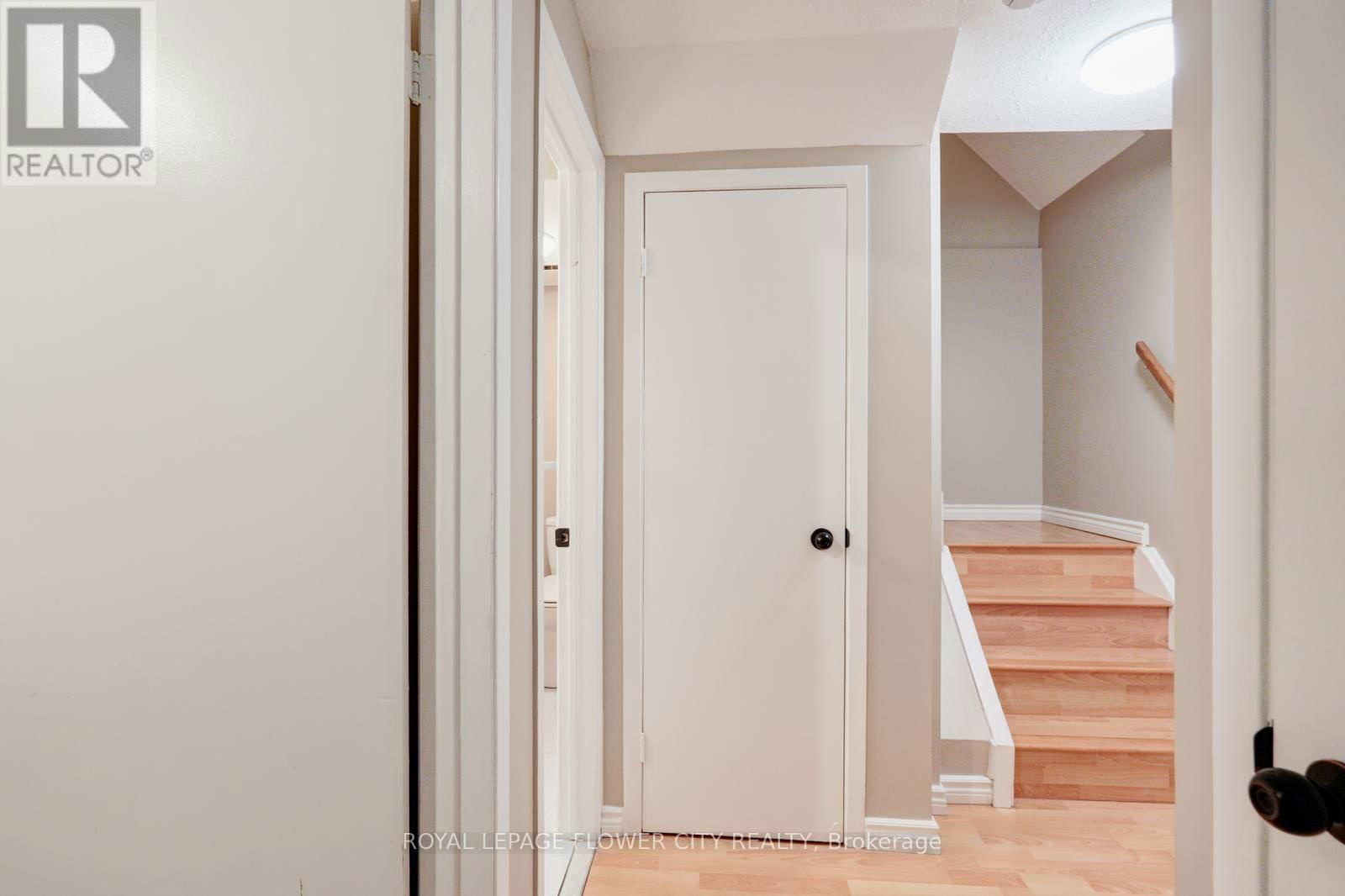 36A - 782 ST ANDRE DRIVE Image 24