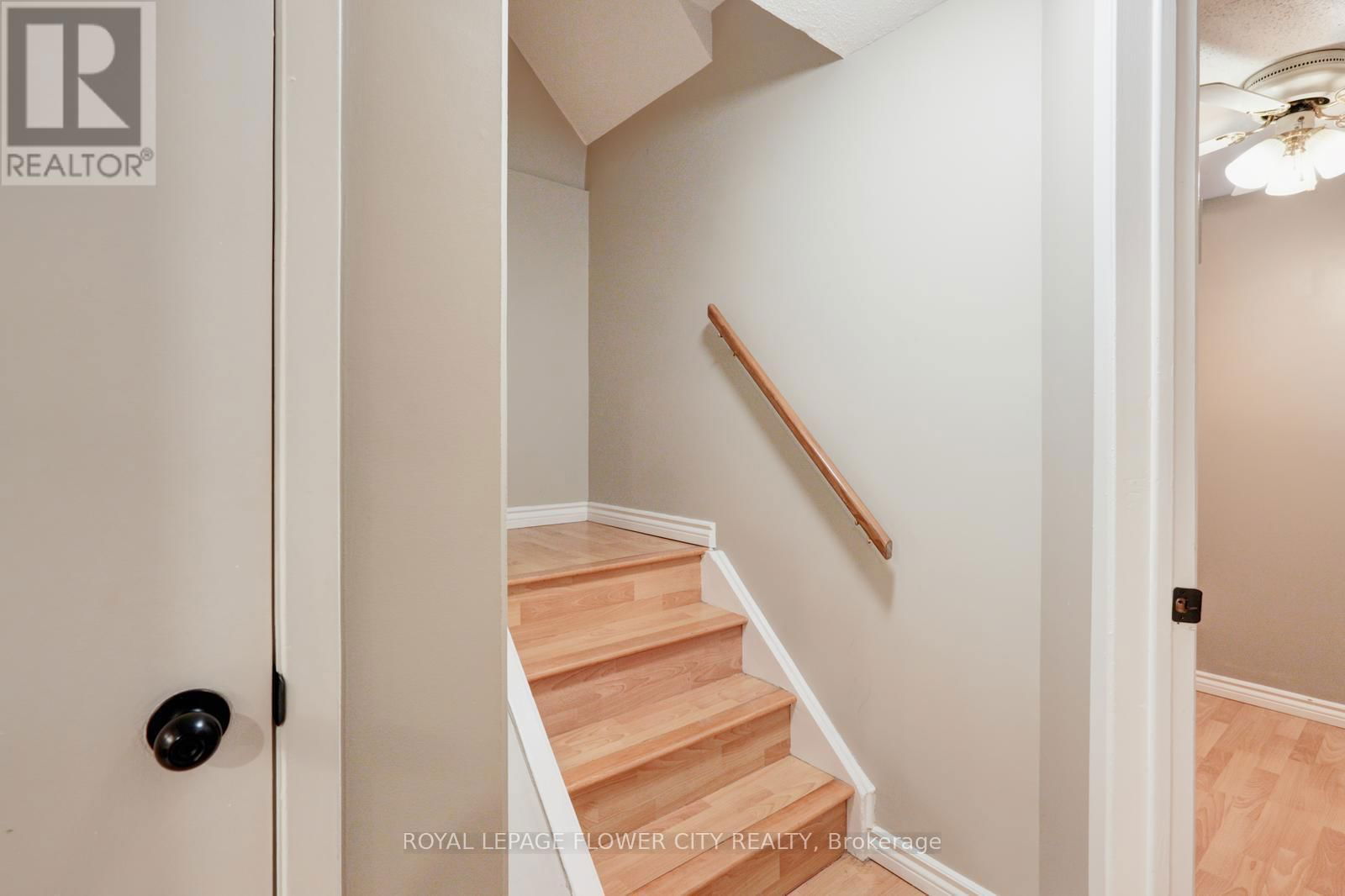36A - 782 ST ANDRE DRIVE Image 25