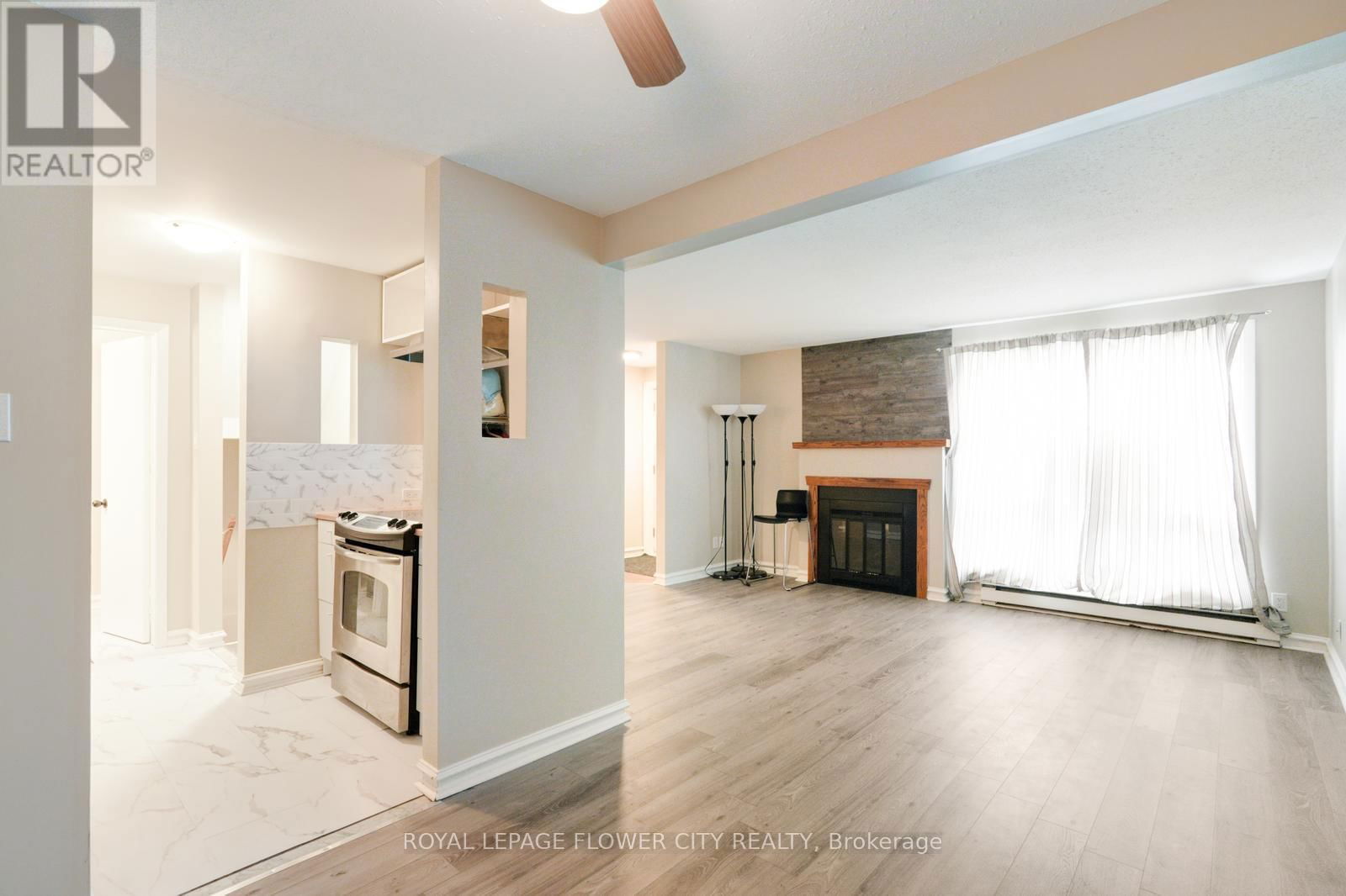 36A - 782 ST ANDRE DRIVE Image 5
