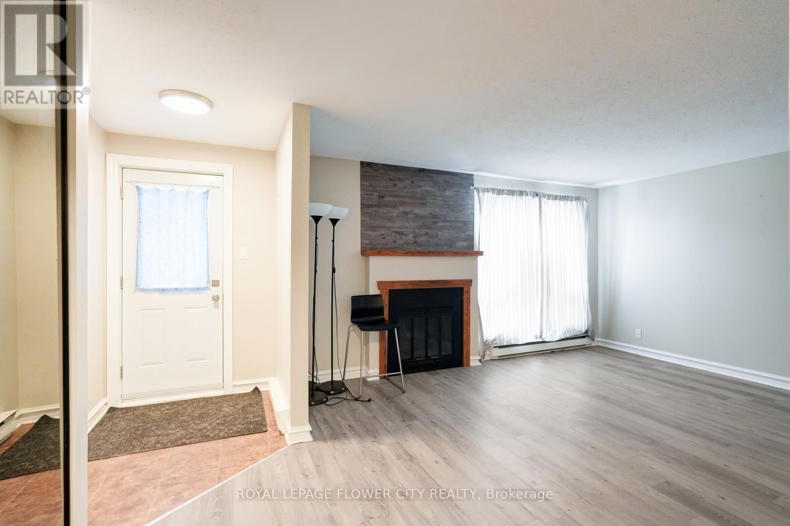 36A - 782 ST ANDRE DRIVE Image 8