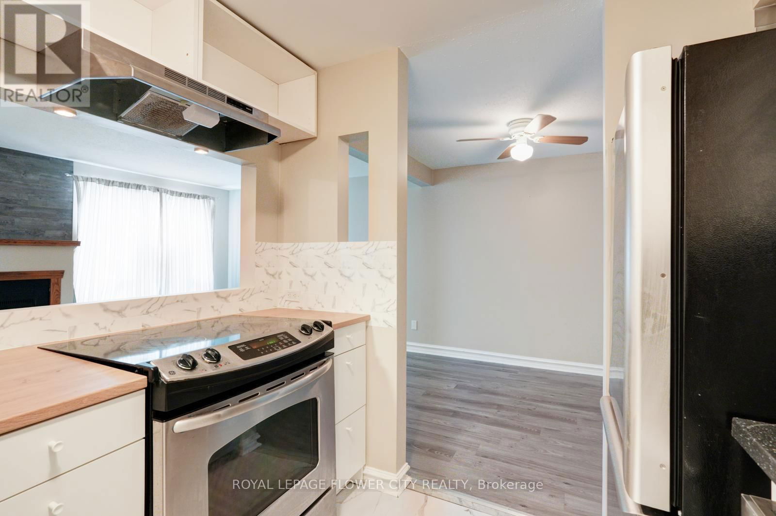 36A - 782 ST ANDRE DRIVE Image 9