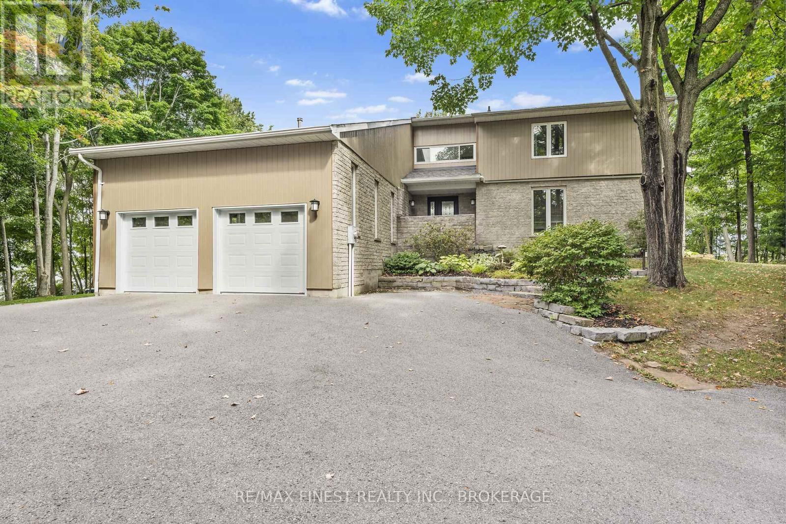 1835 HITCHCOCK DRIVE Image 2