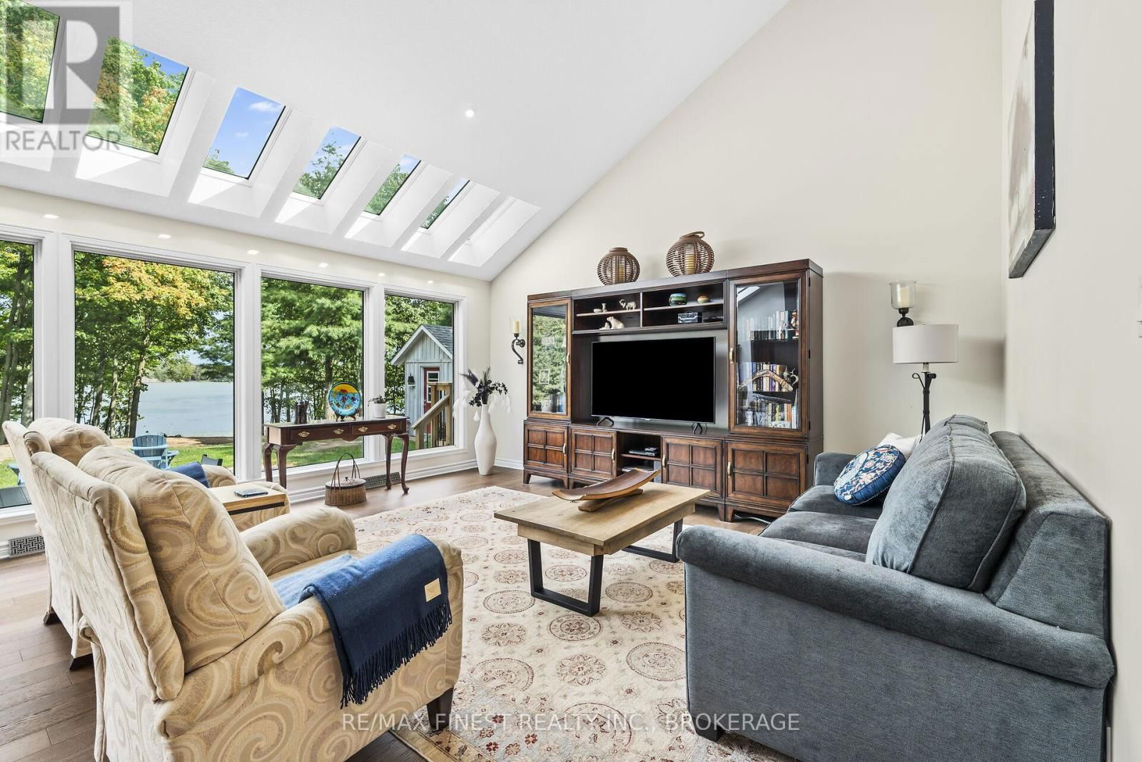 1835 HITCHCOCK DRIVE Image 6