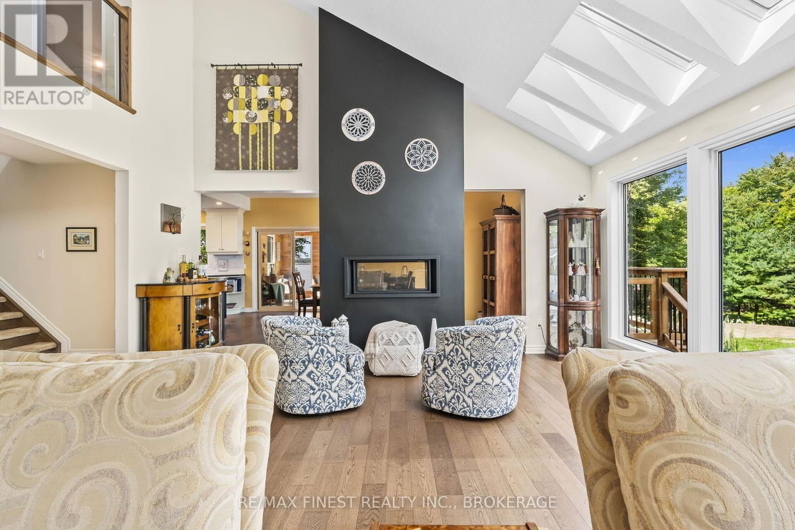 1835 HITCHCOCK DRIVE Image 9