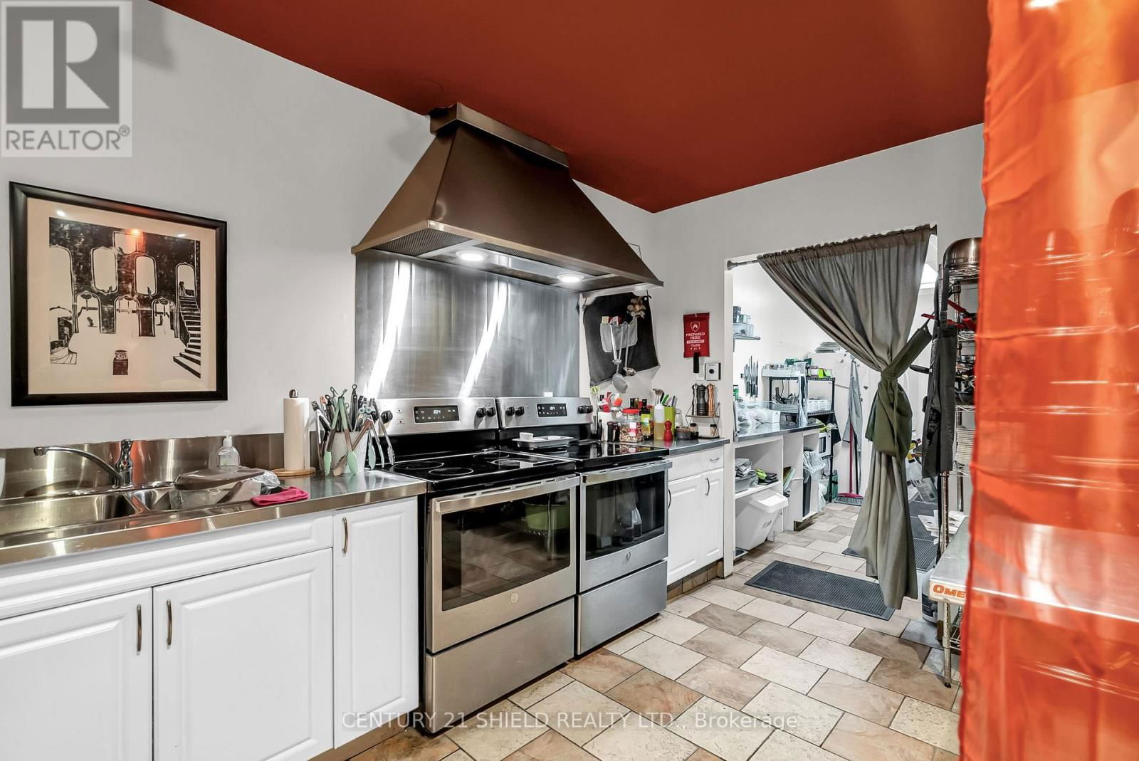 109 PITT STREET Image 11