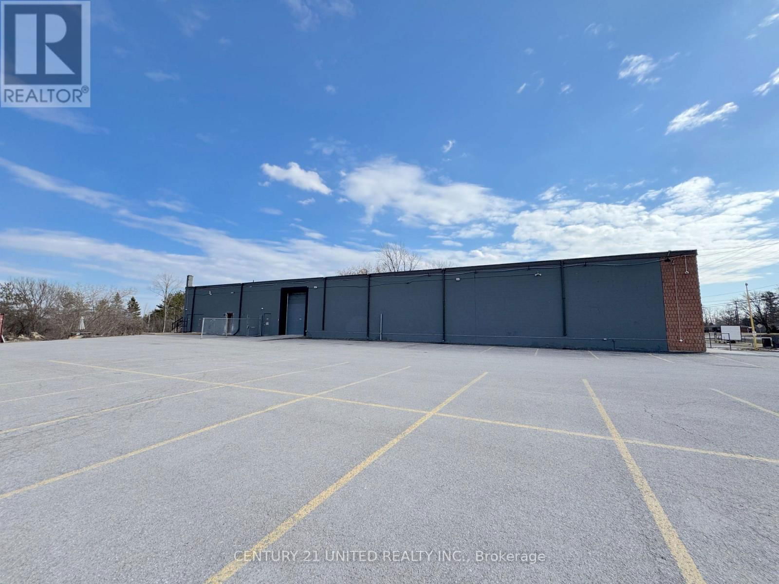 2704 LAKEFIELD ROAD Image 2