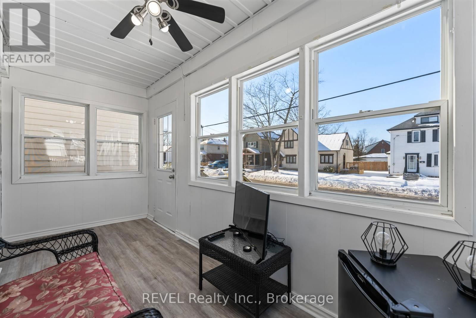 70 OAKLAND AVENUE Image 18