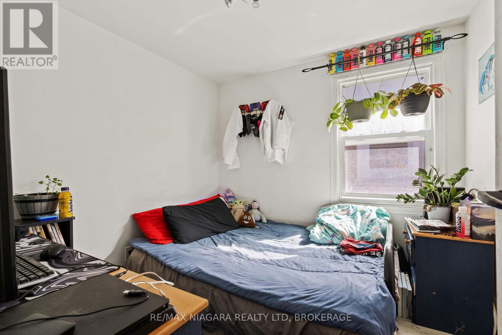 12 NICKEL STREET Image 17