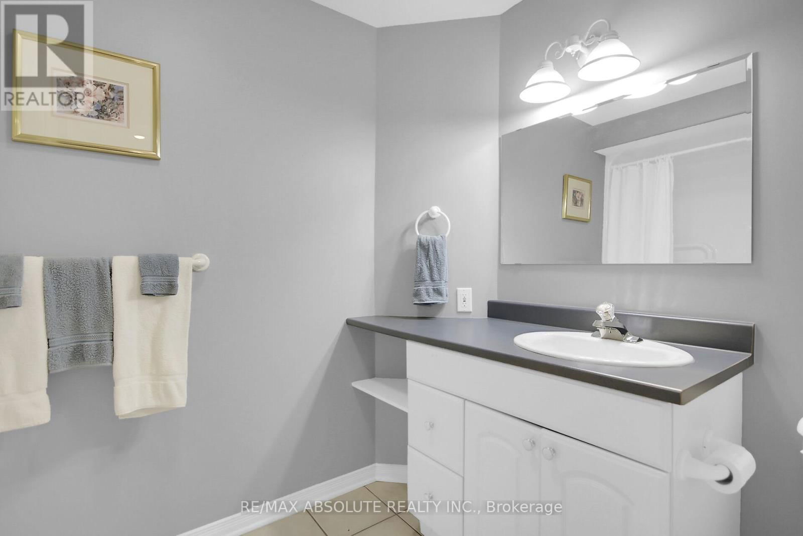 6 JACQUELINE CRESCENT Image 39