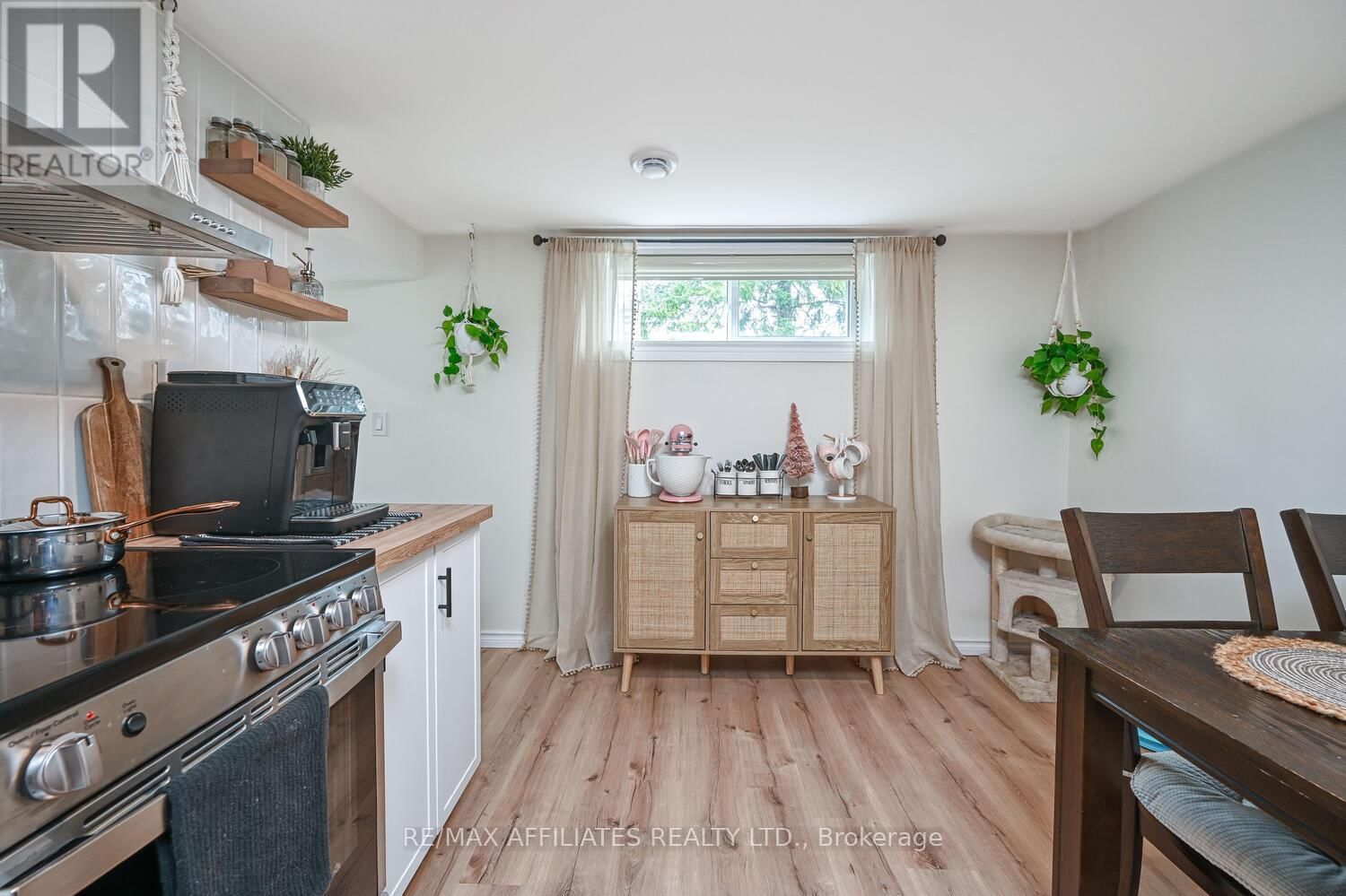 840 MACODRUM DRIVE Image 24