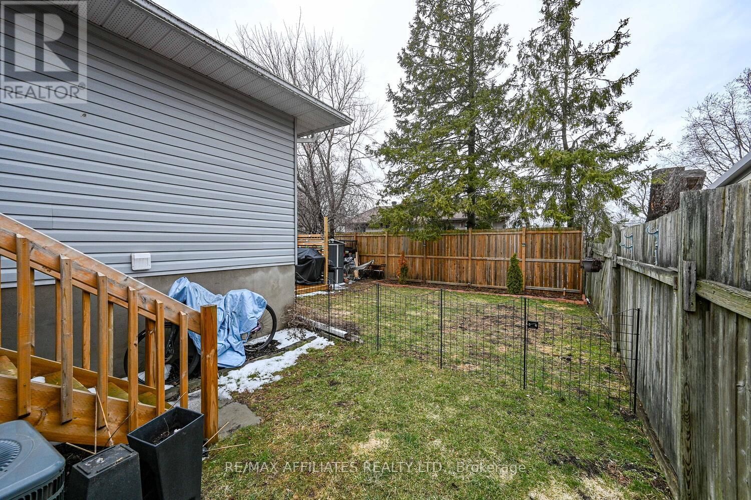 840 MACODRUM DRIVE Image 37