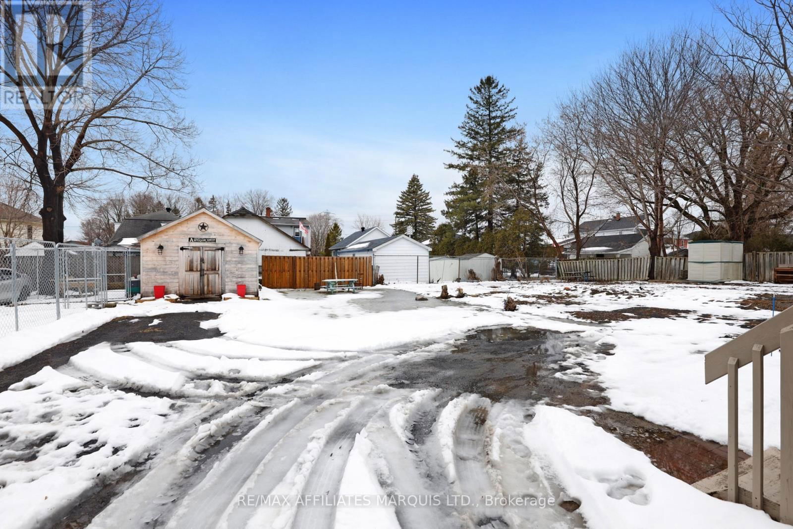 16 LEFEBVRE AVENUE Image 26