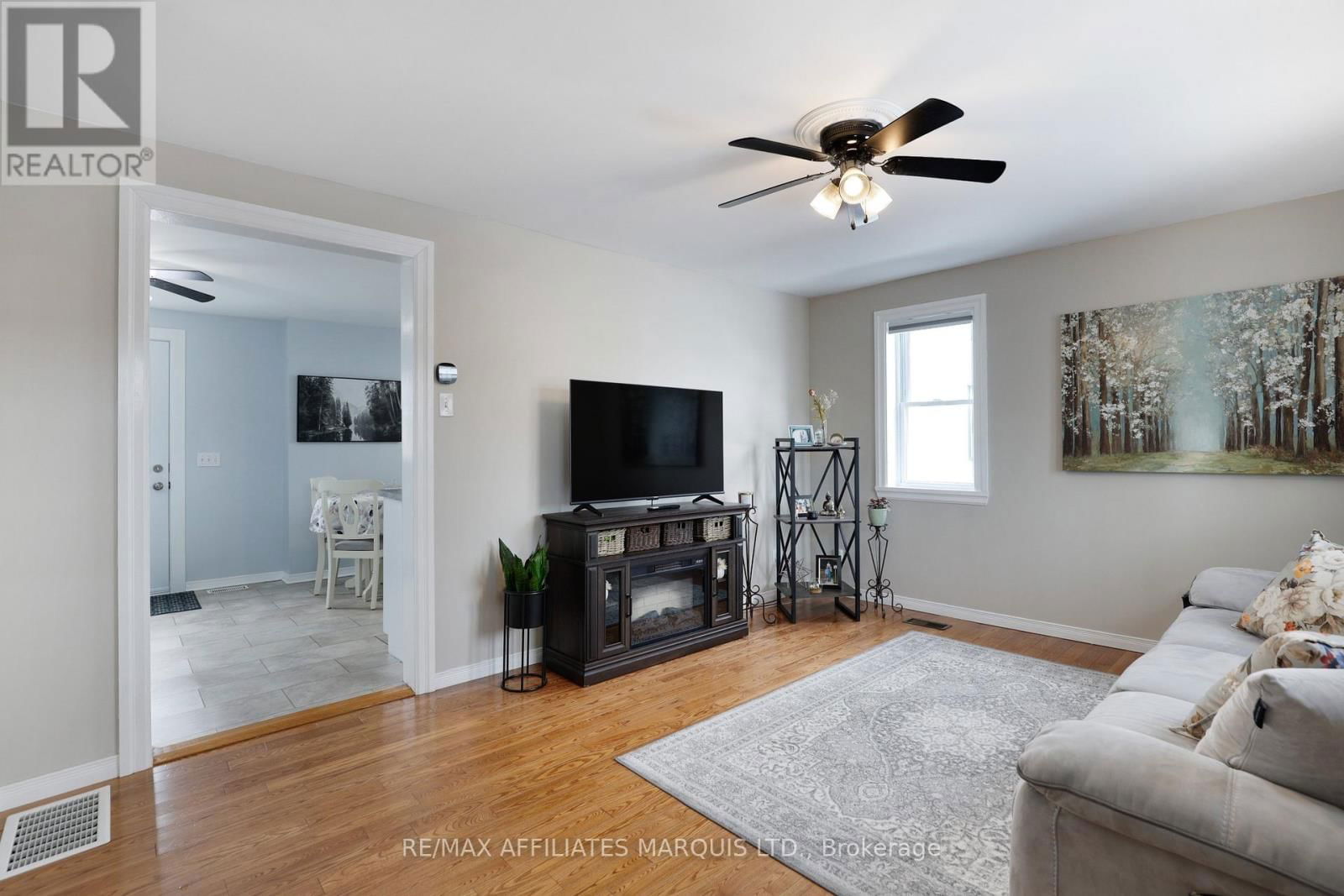 16 LEFEBVRE AVENUE Image 3