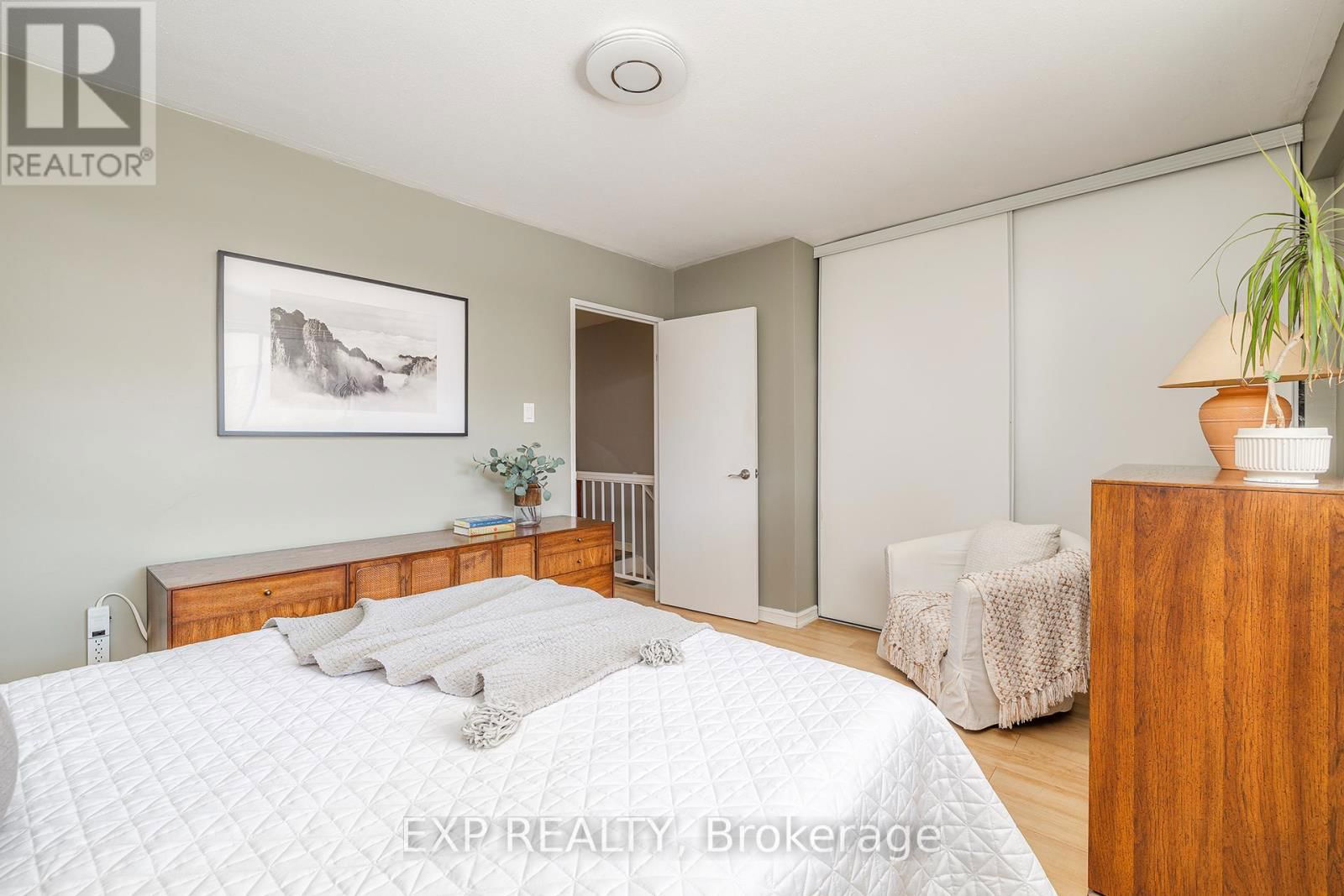 243 - 350 QUIGLEY ROAD Image 14