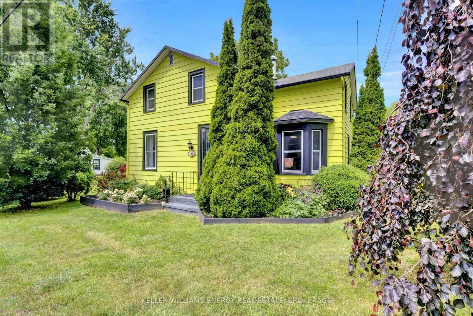 16 SQUIRES STREET Image 4