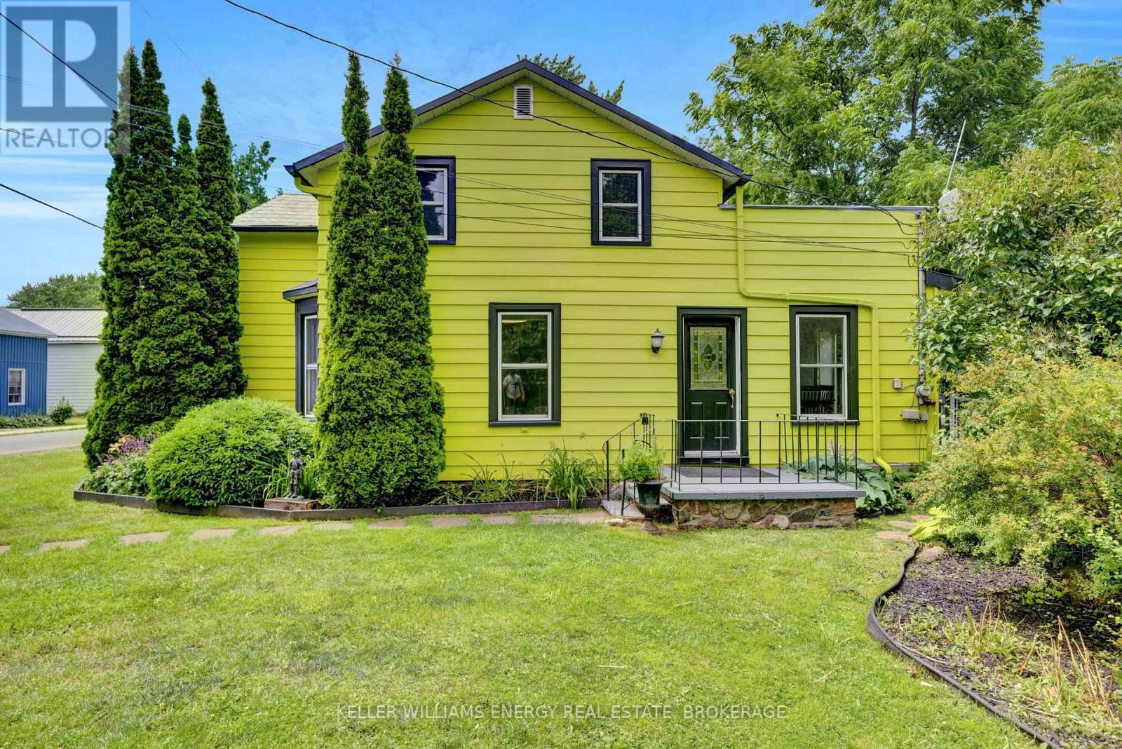 16 SQUIRES STREET Image 5