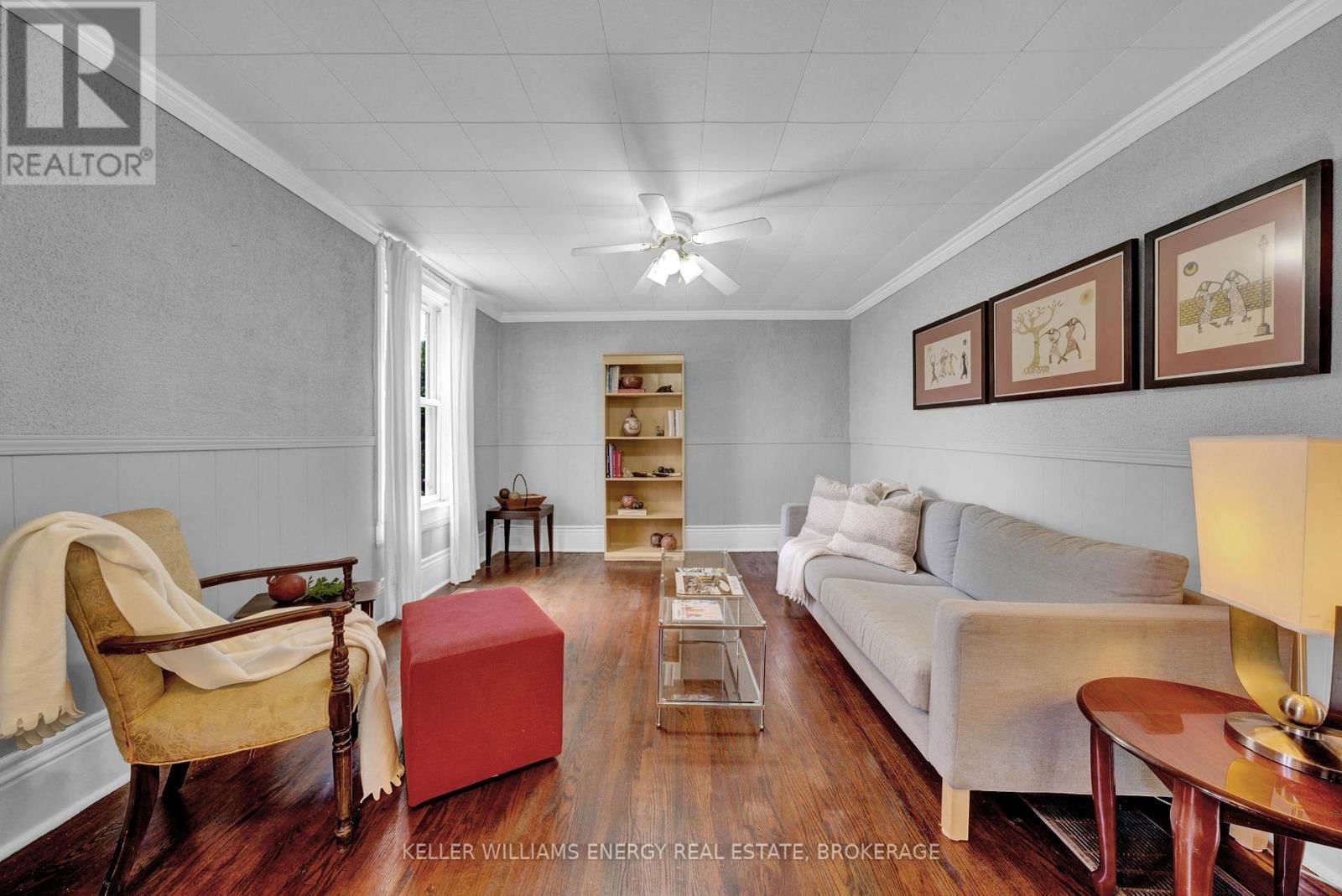 16 SQUIRES STREET Image 9