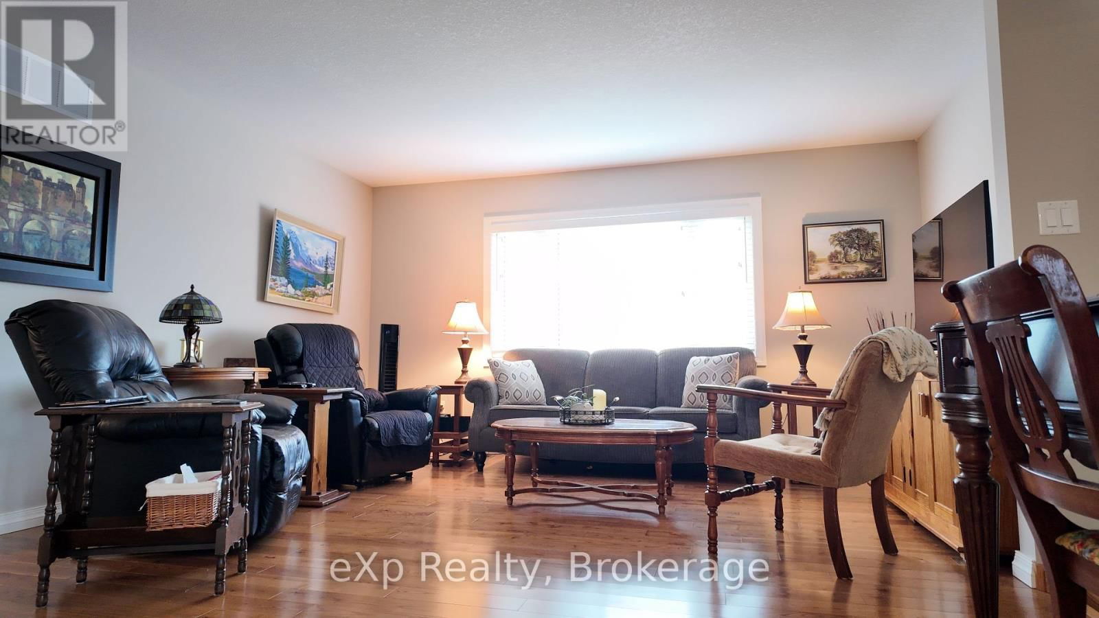 188 12TH AVENUE Image 10