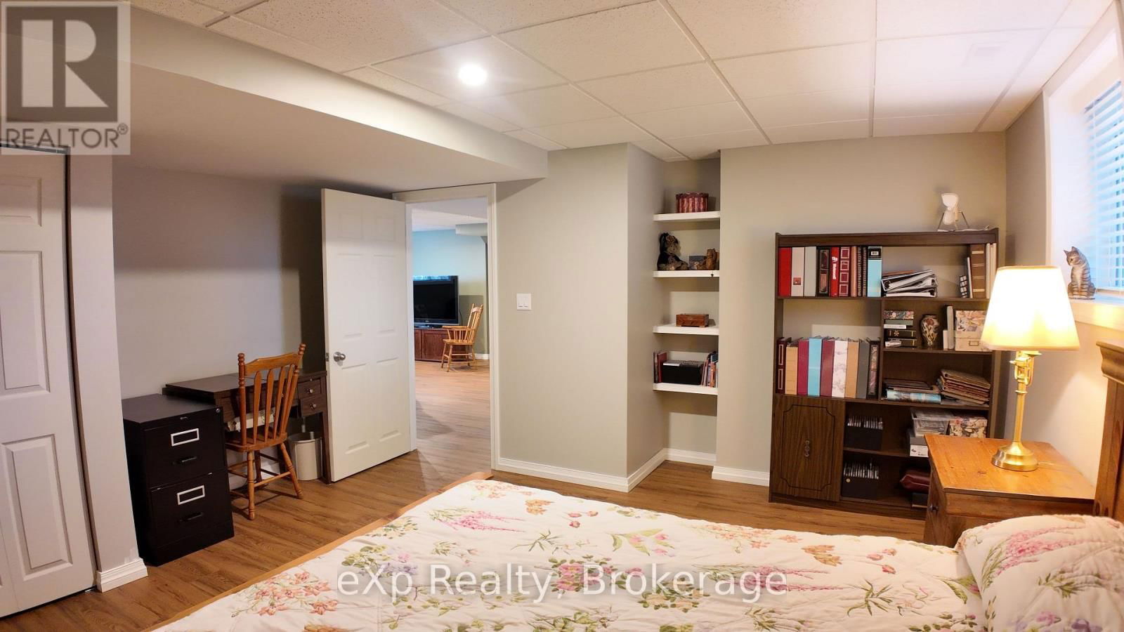 188 12TH AVENUE Image 28
