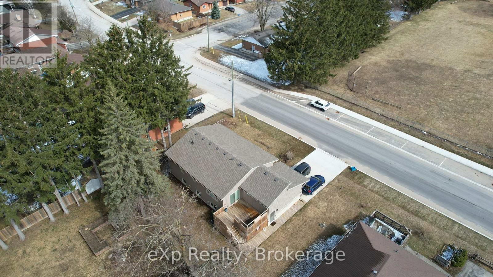 188 12TH AVENUE Image 32