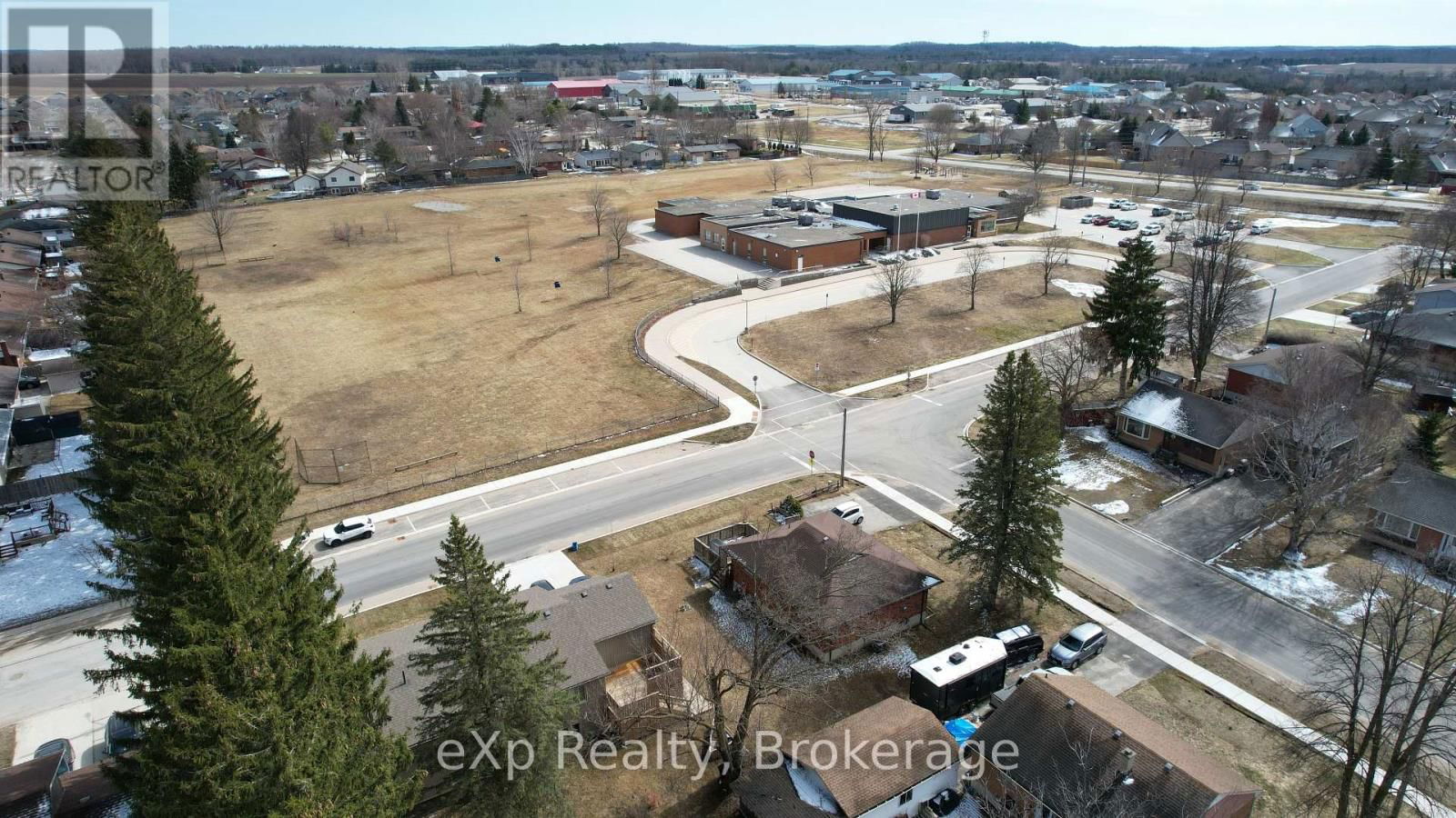 188 12TH AVENUE Image 33