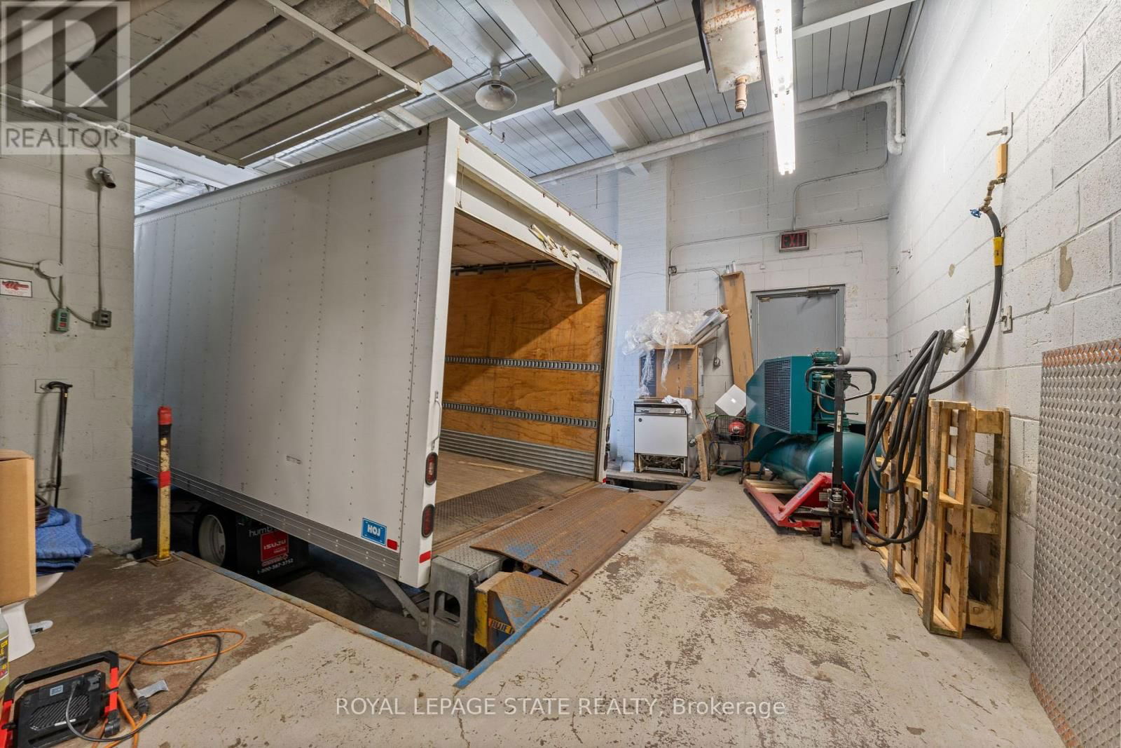 455 CUMBERLAND AVENUE Image 25