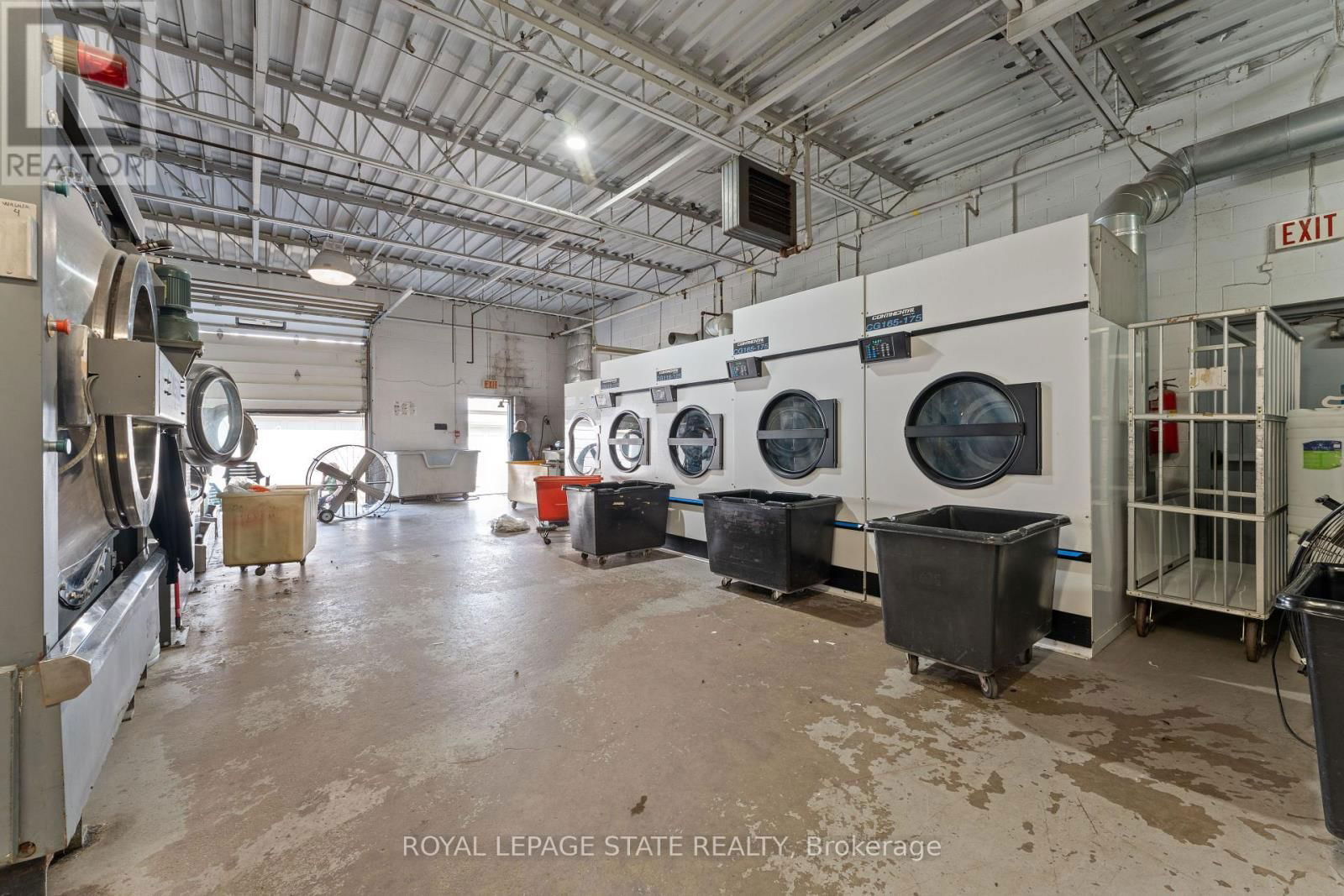 455 CUMBERLAND AVENUE Image 39
