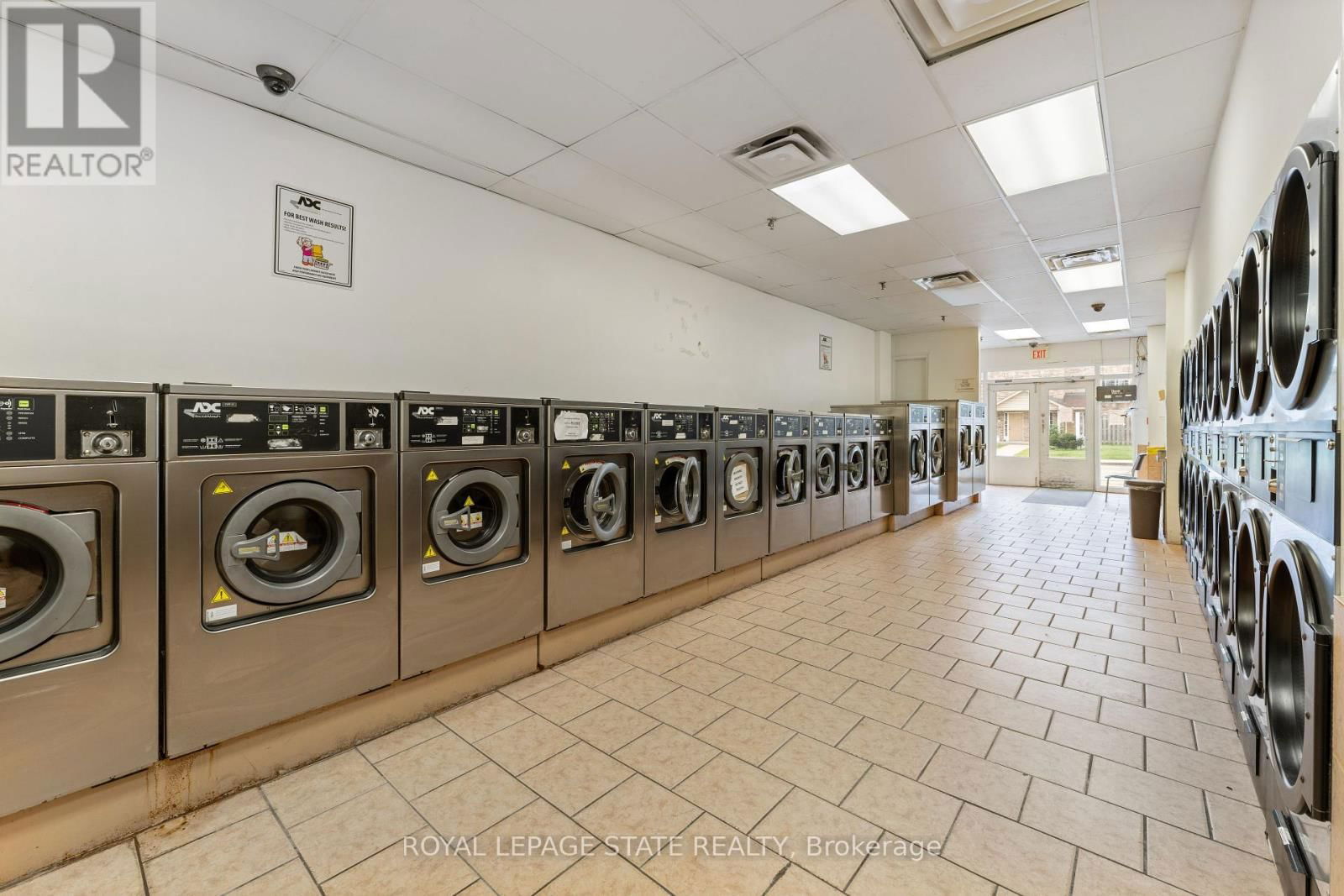 455 CUMBERLAND AVENUE Image 50