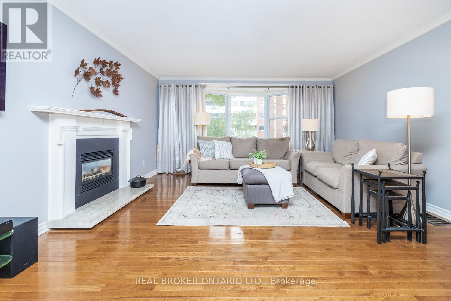 392 COUNTRY STREET Image 5