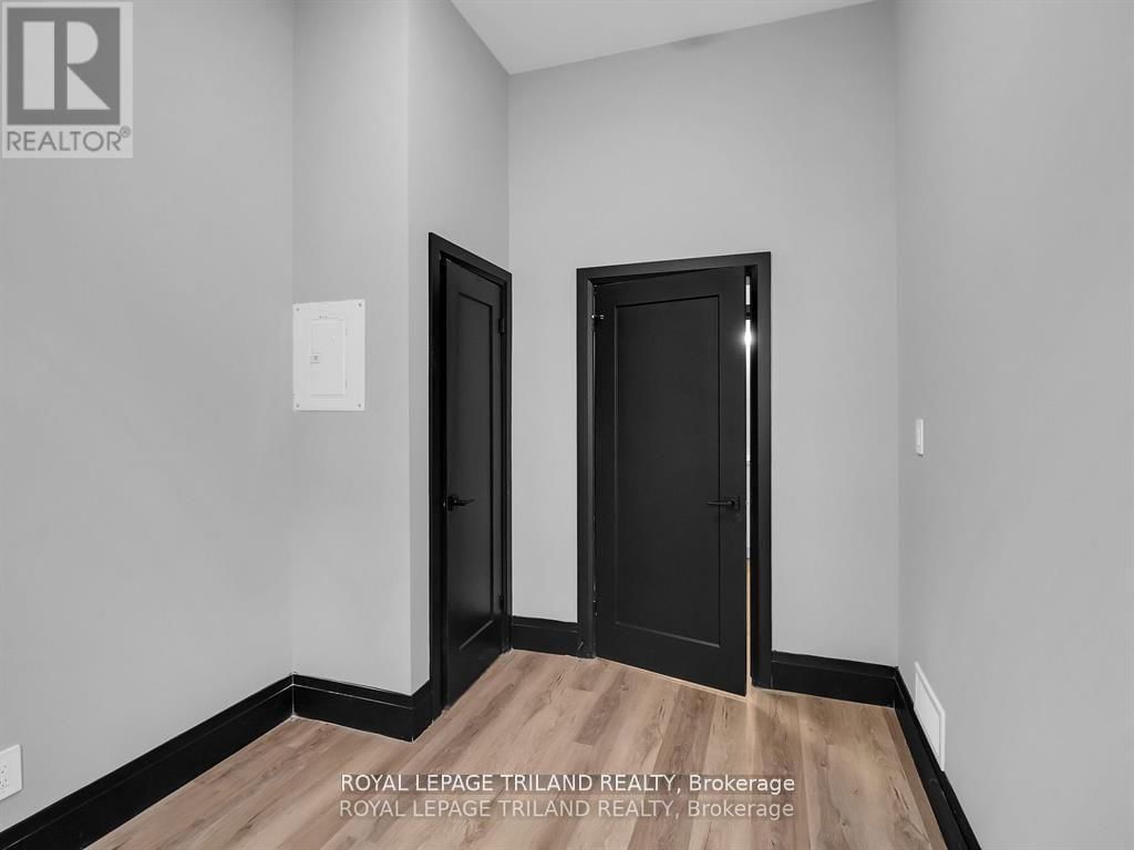 54 STANLEY STREET Image 16