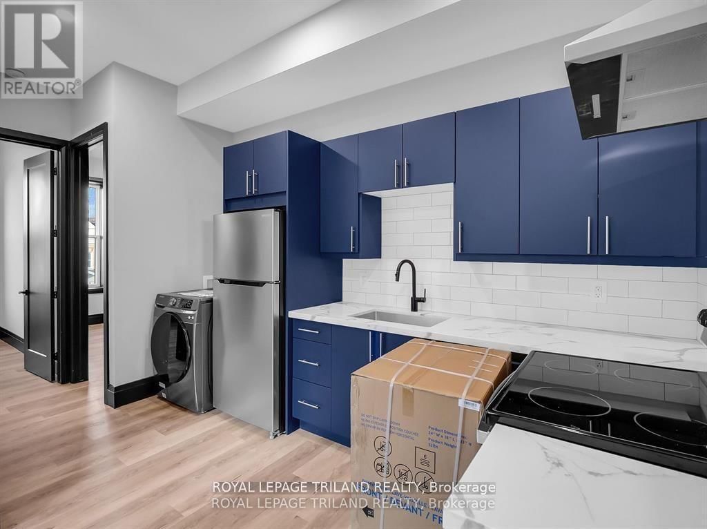 54 STANLEY STREET Image 19